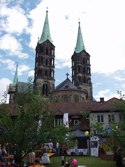 Heinrichsfest 2012 - Blick auf den Dom aus der Dompropstei
