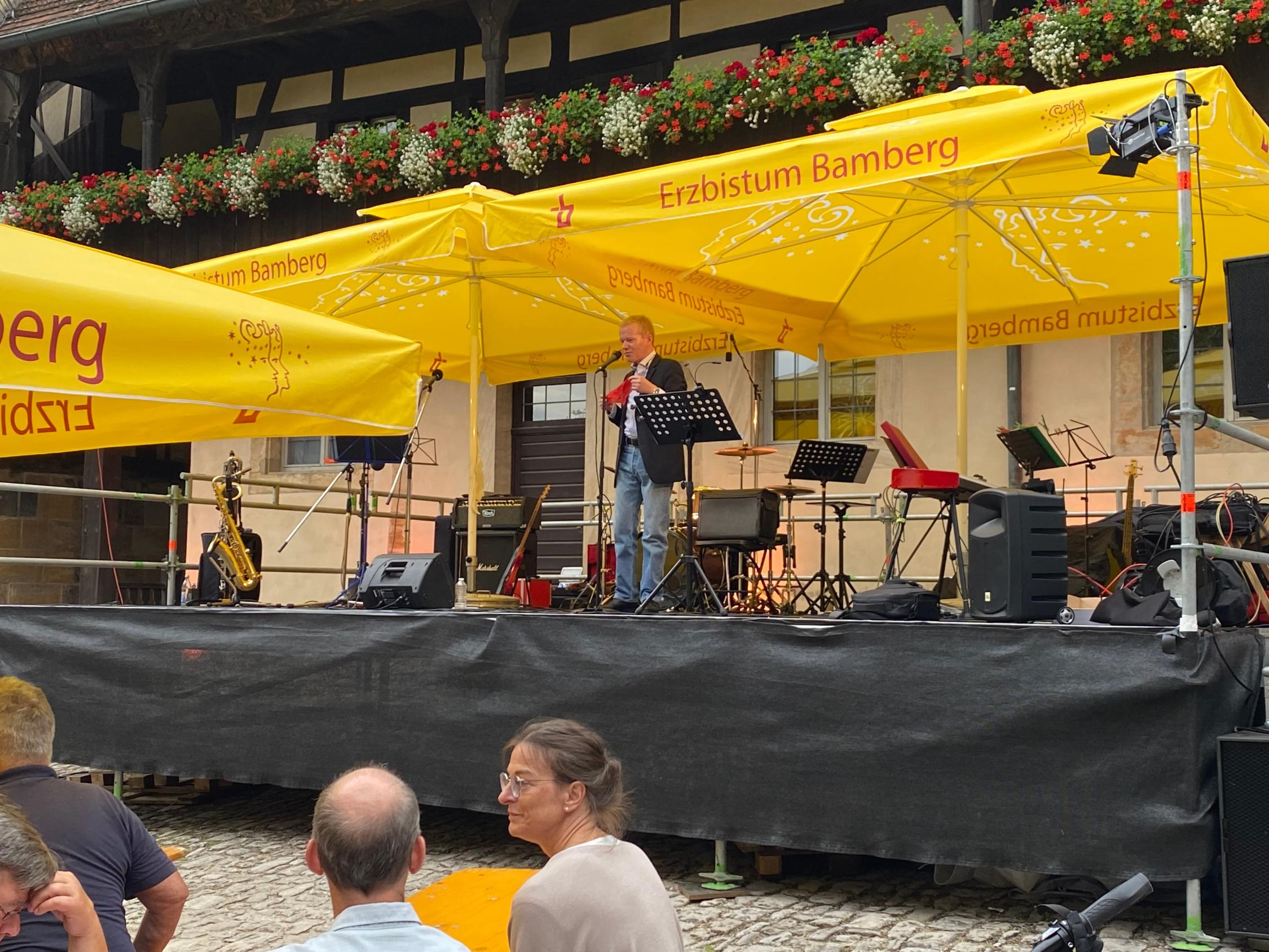 HF 2022 Bunter Abend