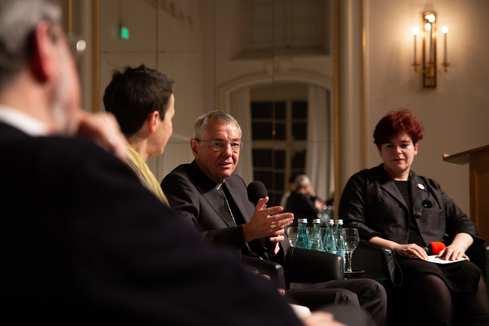 6 Aschermittwoch 2019 - Podiumsgespräch EB+Gomringer.jpg