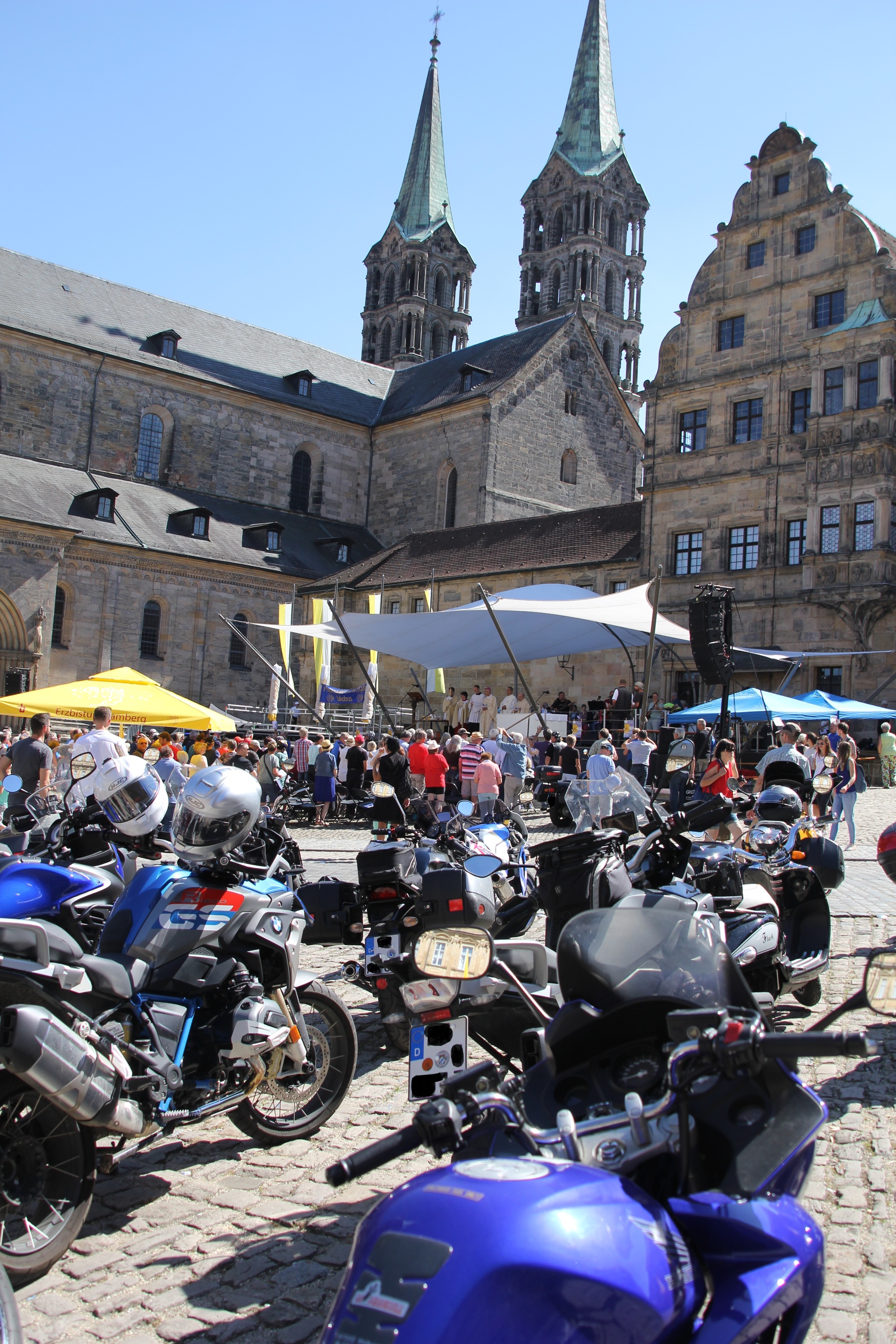 Motorradgottesdienst auf dem Domplatz